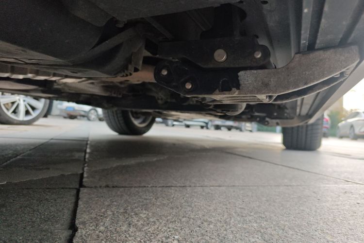 保时捷 2016款 Cayenne Platinum Edition 3.0T局部细节9002