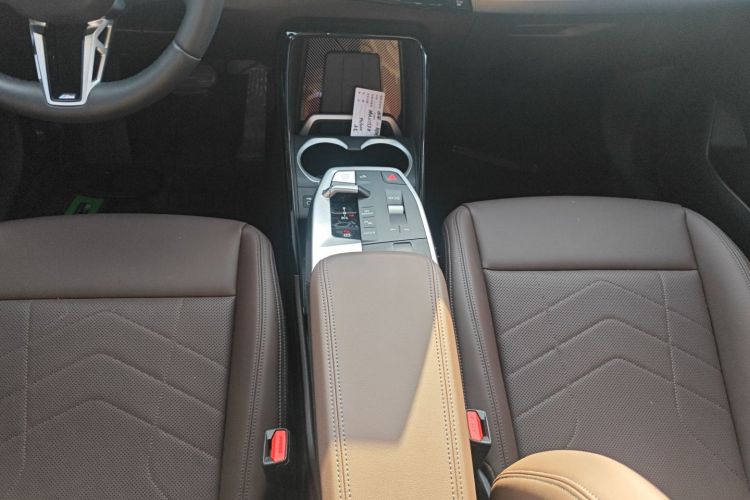 宝马X1 2023款 sDrive25Li M运动套装中控内饰18