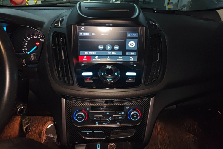 福特 翼虎 2018款 改款 EcoBoost 180 两驱铂翼型中控内饰16