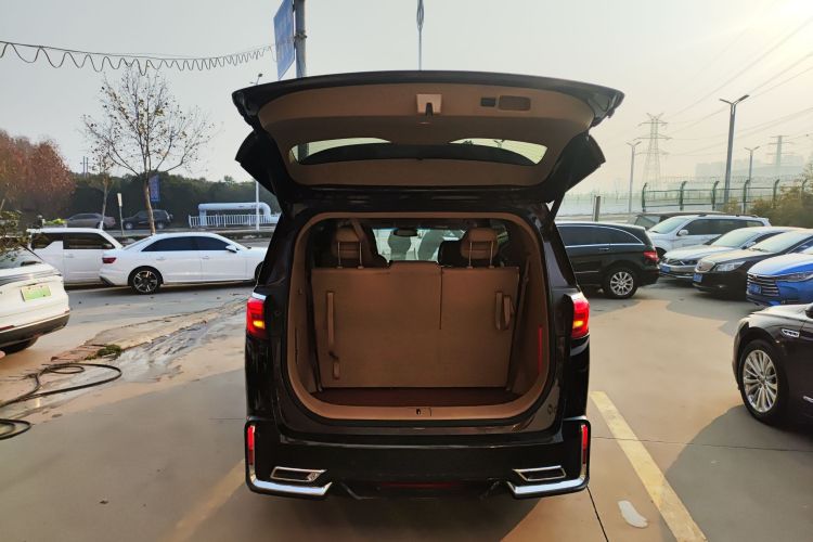 别克GL8 2017款 ES 28T 旗舰型 国V机舱底盘23