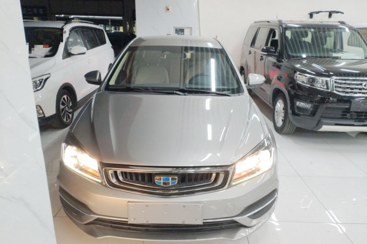 吉利汽车 帝豪 2018款 1.5L CVT豪华型车身外观2