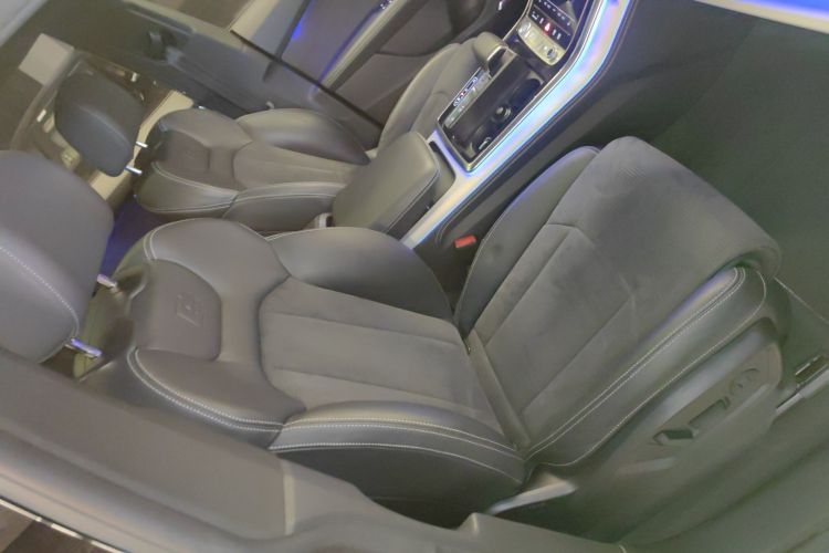 奥迪Q8 2019款 55 TFSI 臻选动感型局部细节41