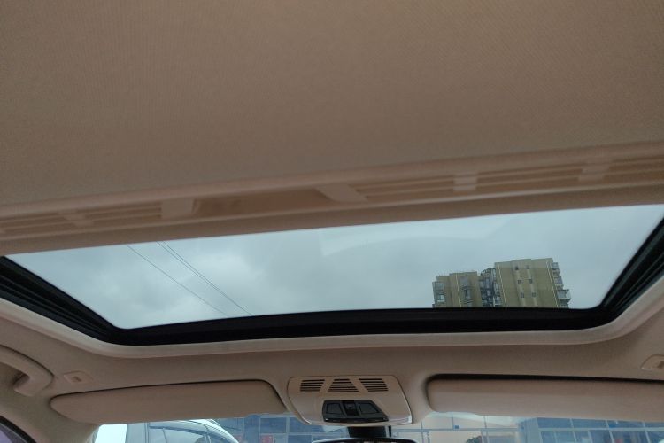 宝马3系 2014款 320Li 时尚型局部细节22