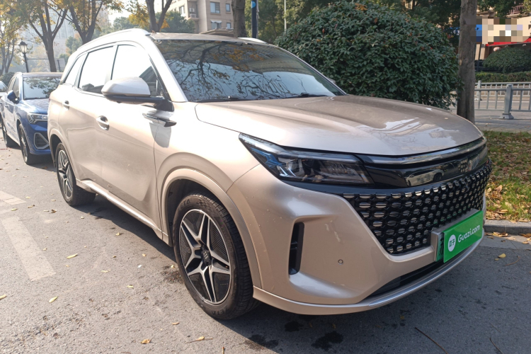 蓝电E5 2023款 1.5L DE-i 110KM旗舰型 7座车身外观6002