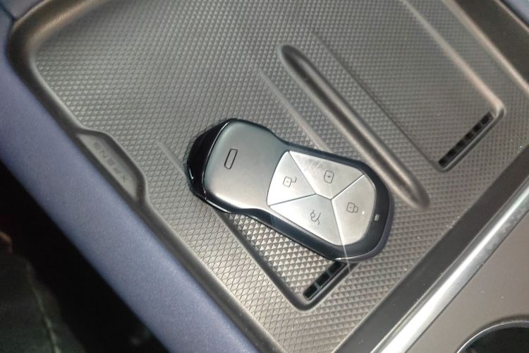 小鹏G6 2023款 755 超长续航 Pro中控内饰7001