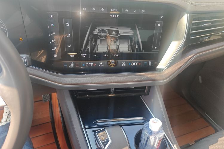 大众 途锐 2019款 3.0TSI 锐锋版 国VI中控内饰16