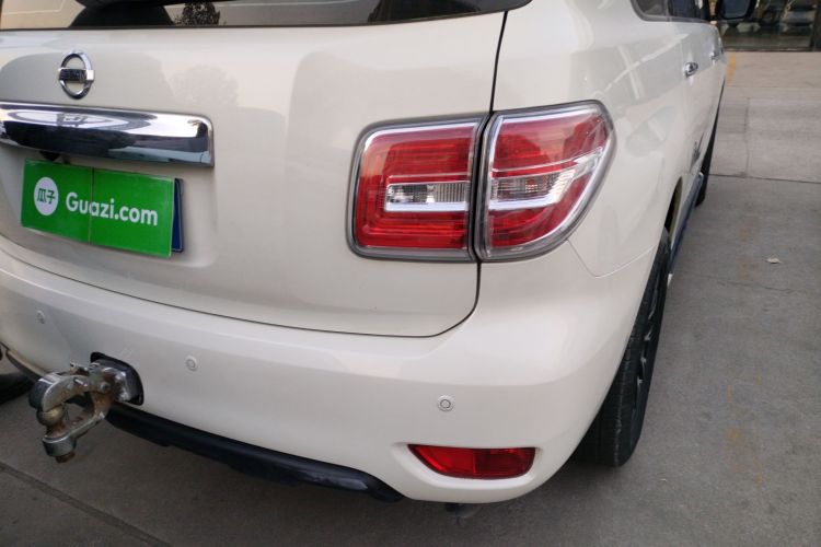 日产 途乐（平行进口） 车身外观9