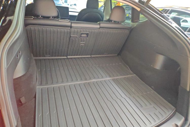 特斯拉 Model Y 2021款 标准续航后驱版机舱底盘23