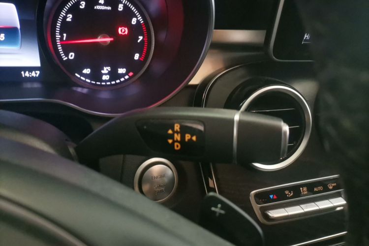 奔驰C级 2018款 C 200 L 运动版局部细节18