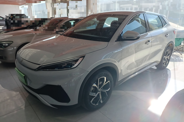 比亚迪 元PLUS 2023款 冠军版 430KM 领先型车身外观4