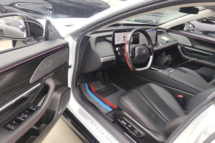 小鹏P7 2020款 670E中控内饰20