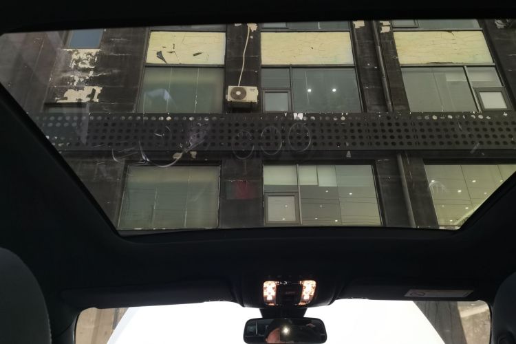 奔驰A级 2021款 A 200 L 运动轿车时尚型中控内饰22