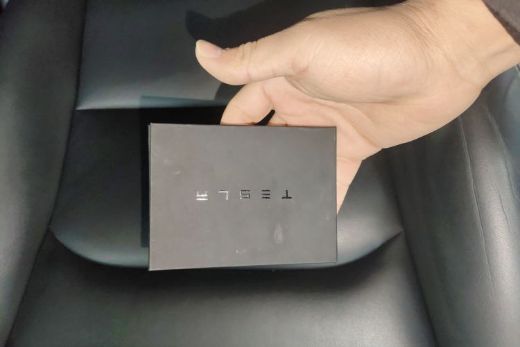 特斯拉 Model Y 2022款 改款 后轮驱动版中控内饰11