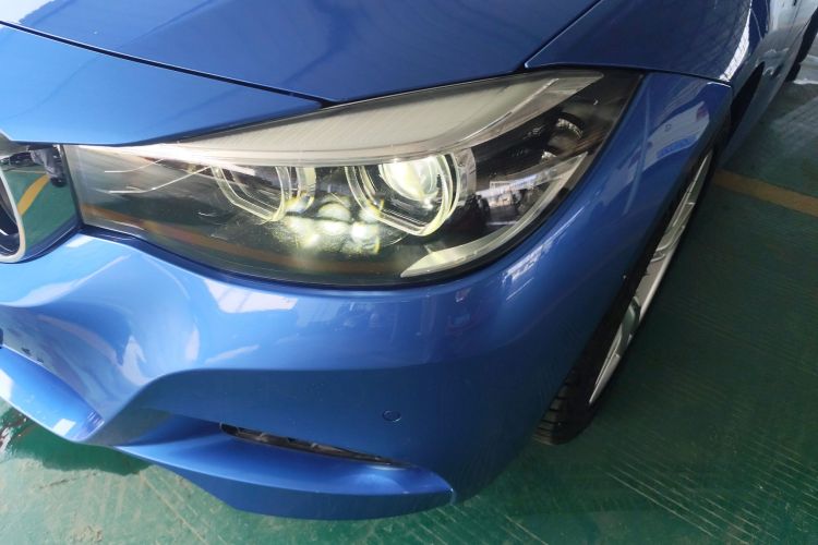 宝马3系GT 2020款 320i M运动套装车身外观36