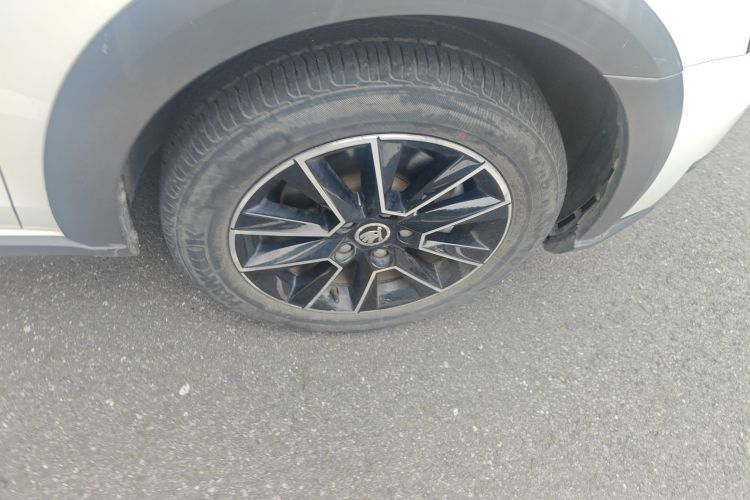 斯柯达 明锐 2018款 旅行车 TSI230 DSG豪华版车身外观10