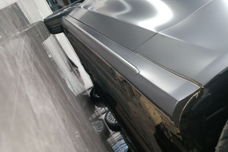 奔驰C级 2020款 改款 C 200 L 时尚型运动版局部细节9001