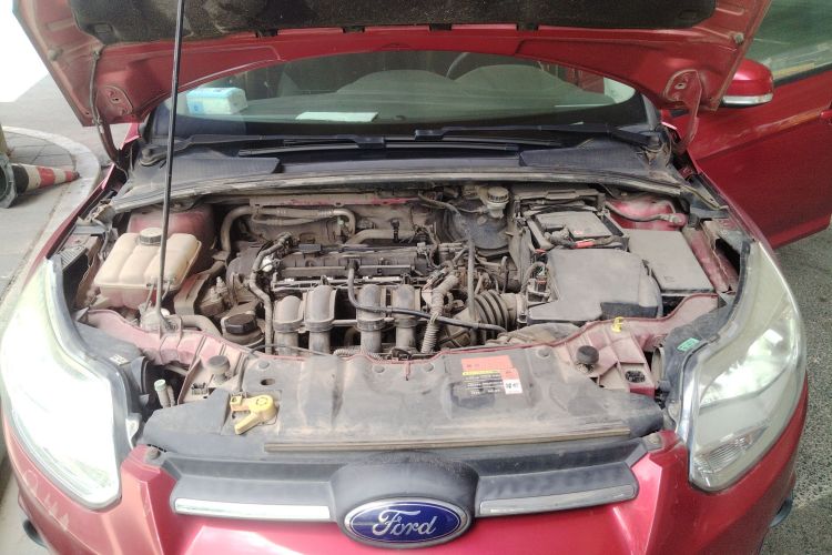 福特 福克斯 2012款 三厢 1.6L 自动舒适型局部细节24