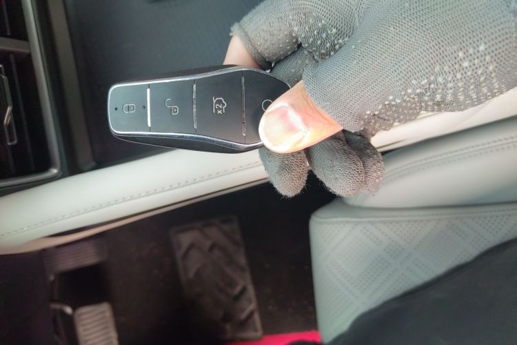 比亚迪 元UP 2024款 401KM 超越型中控内饰11