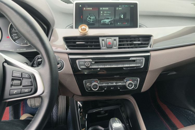 宝马X1 2018款 xDrive20Li 豪华型中控内饰16