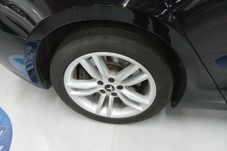 特斯拉 2014款 Model S 85车身外观6008