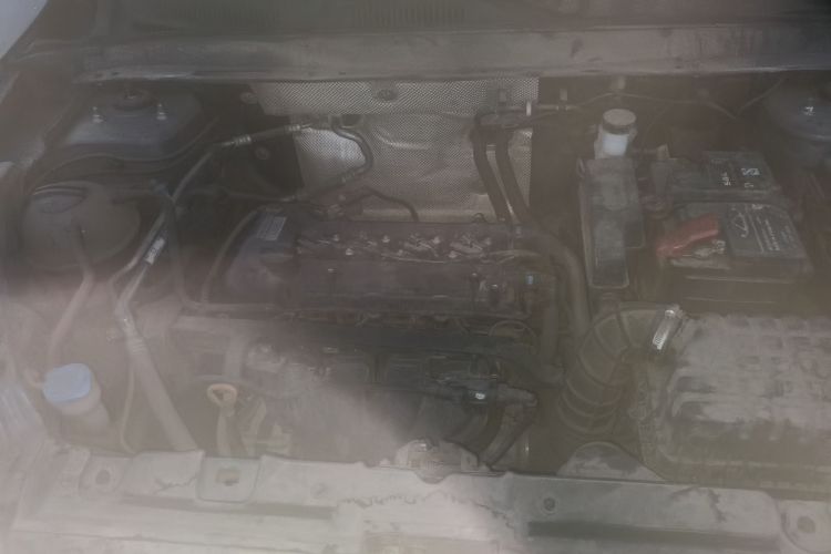 奇瑞 瑞虎5x 2019款 HERO 1.5L CVT时尚版机舱底盘24