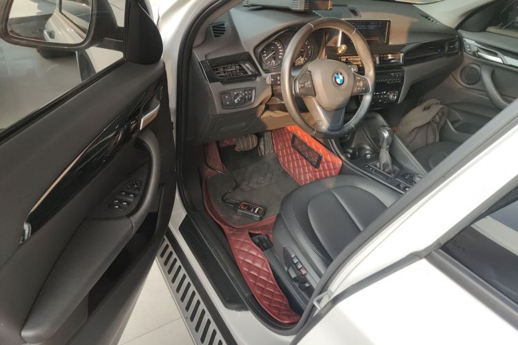 宝马X1 2016款 sDrive18Li 时尚型中控内饰7003