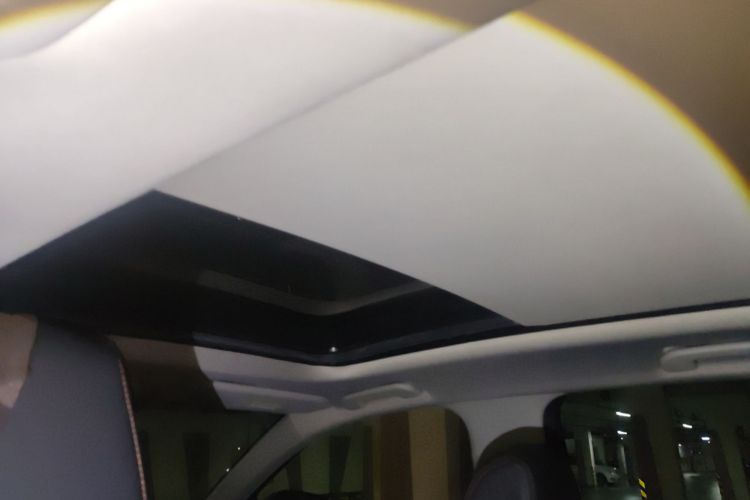 标致4008 2019款 350THP 尝先版中控内饰22