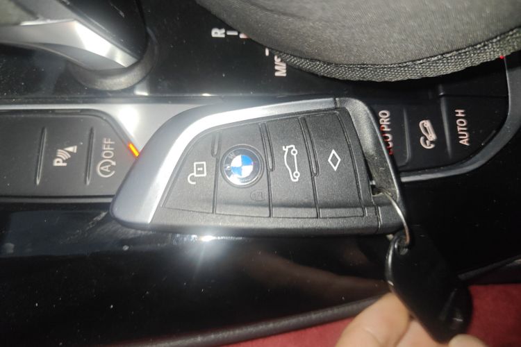 宝马X3 2022款 xDrive30i 领先型 M曜夜套装中控内饰11