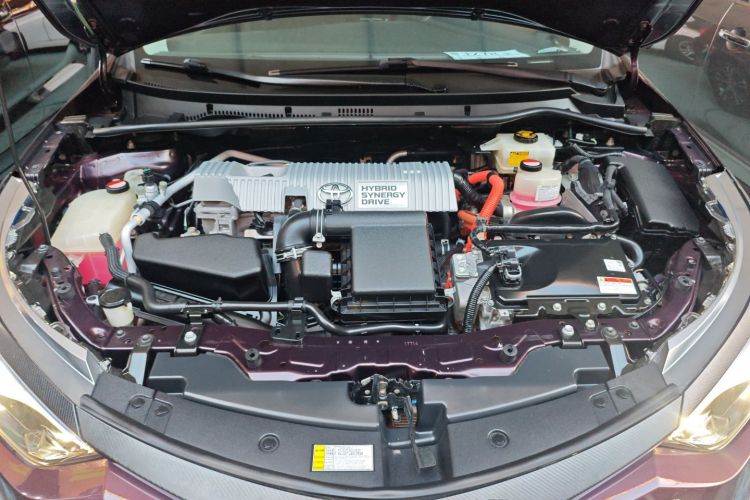 丰田 雷凌 2016款 双擎 1.8H GS E-CVT精英天窗版局部细节24