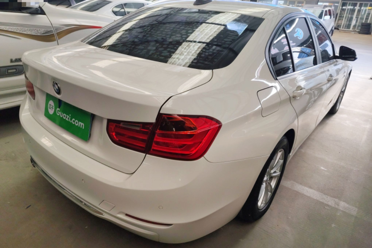 宝马3系 2015款 316i 进取型车身外观6005