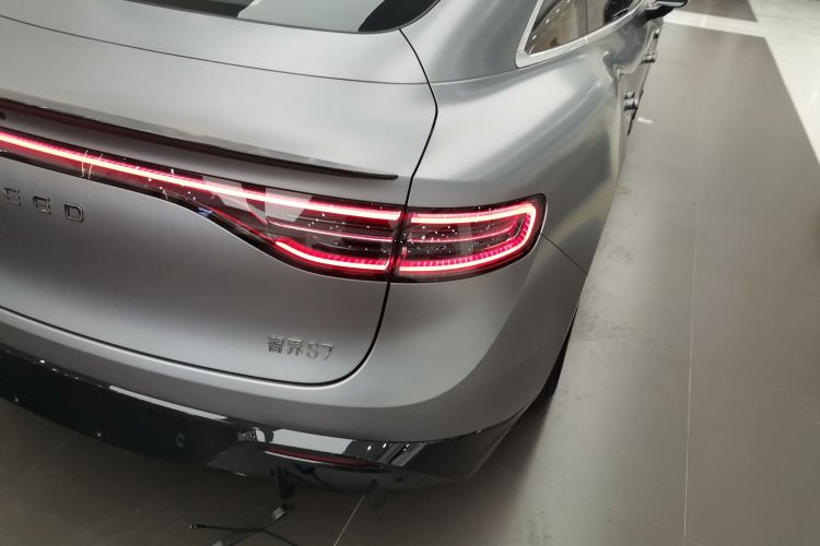 鸿蒙智行 智界S7 2024款 Max RS车身外观6006