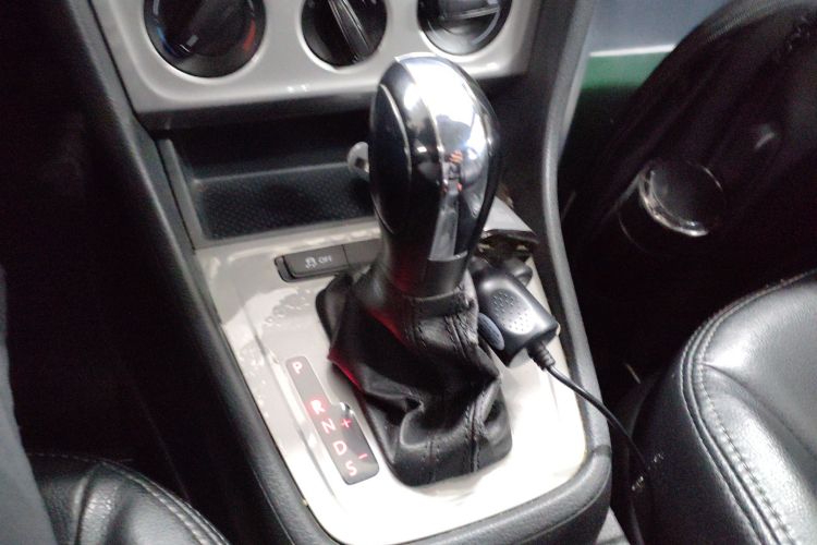 大众 朗逸 2013款 改款经典 1.6L 自动风尚版局部细节18