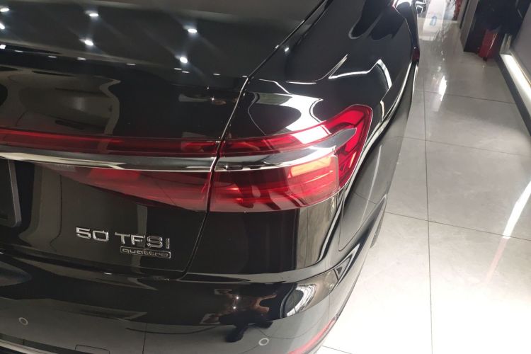 奥迪A8 2024款 A8L 50 TFSI quattro 臻选型车身外观6006