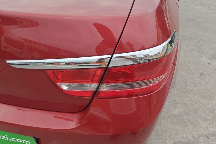 别克 英朗 2013款 GT 1.6L 自动时尚版车身外观9