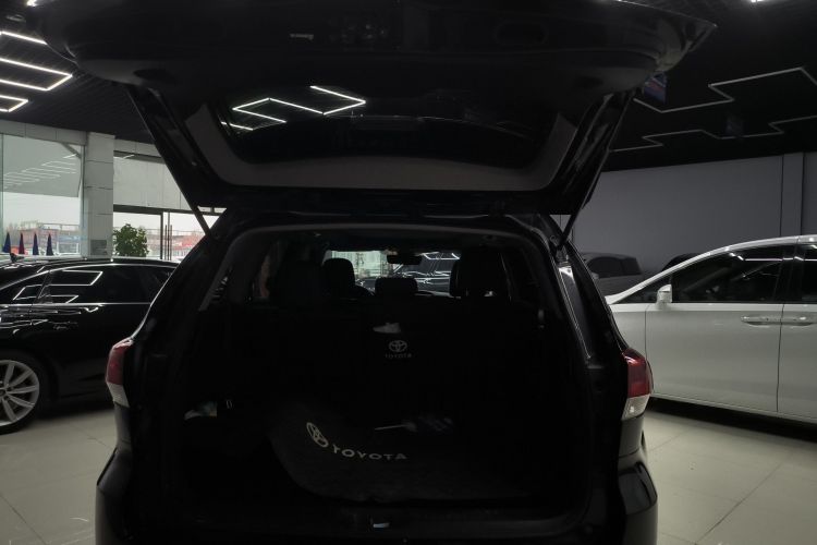 丰田 汉兰达 2021款 2.0T 四驱豪华版 7座机舱底盘23