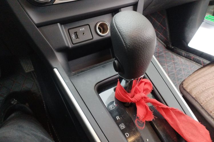 日产 轩逸 2022款 经典 1.6XE CVT舒适版中控内饰18