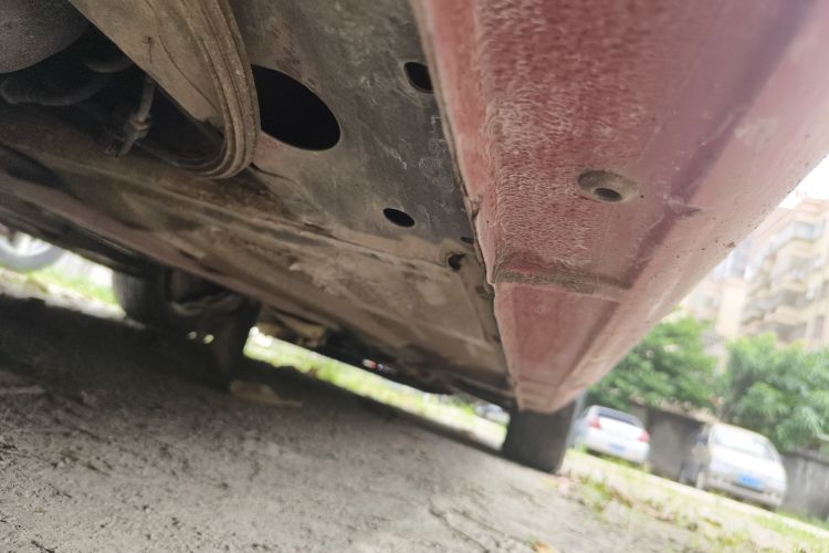 福特 福克斯 2013款 两厢经典 1.8L 自动基本型局部细节9002