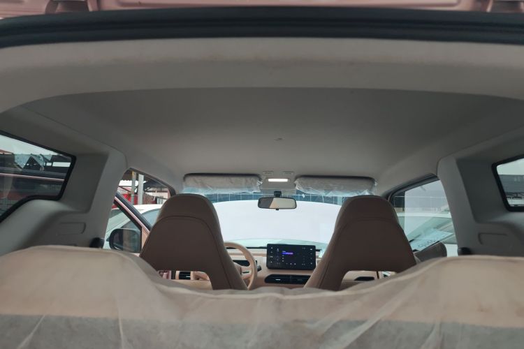 吉利银河 2024款 改款 熊猫mini 200km 龙腾版中控内饰22