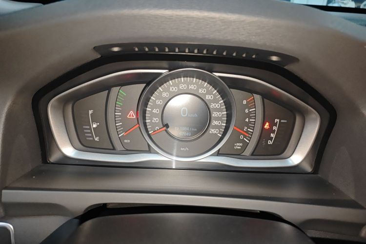 沃尔沃S60 2019款 S60L 改款 T5 智进进阶版中控内饰14