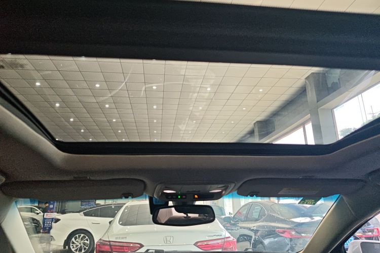 凯迪拉克XTS 2018款 28T 技术型中控内饰22