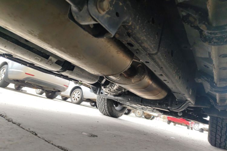 坦克300 2025款 2.0T 征服者局部细节9002