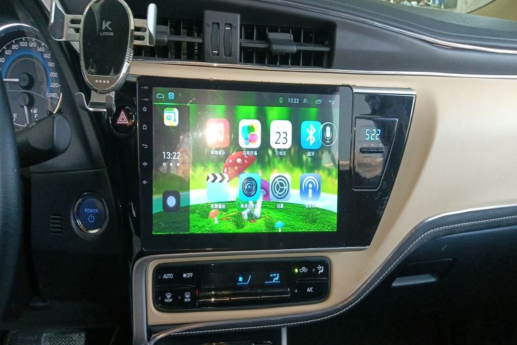 丰田 雷凌 2017款 改款双擎 1.8H GS E-CVT精英天窗版 国V局部细节16