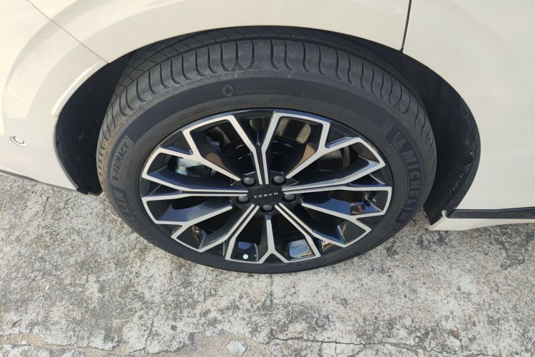 极氪007GT 2025款 后驱智驾版 75kWh车身外观6002