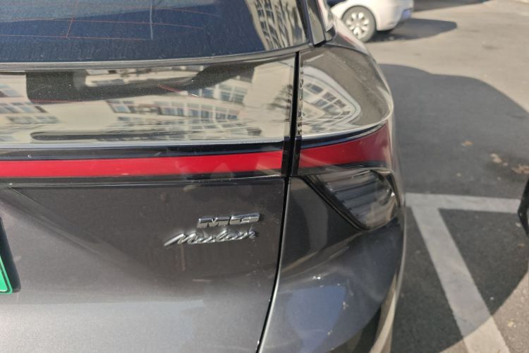 名爵 MG4 EV 2022款 520km 旗舰版车身外观6006