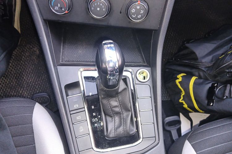 大众 宝来 2024款 200TSI DSG畅行版中控内饰18