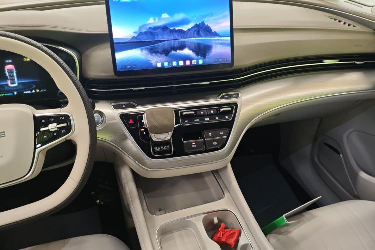 荣威iMAX8新能源 2025款 1.5T DMH 陆尊至享版中控内饰16