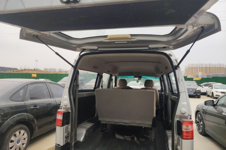 金杯 小海狮X30 2021款 1.5L 标准型无空调版客车国VI SWC15M局部细节23