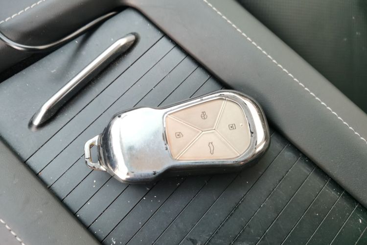 小鹏G3 2021款 G3i 460N中控内饰7001