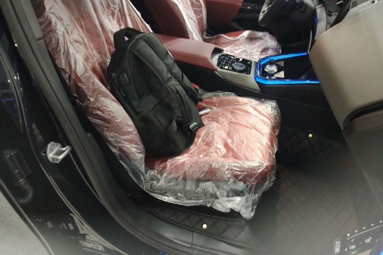 宝马X3 2025款 xDrive30L 领先型 M运动曜夜套装局部细节41