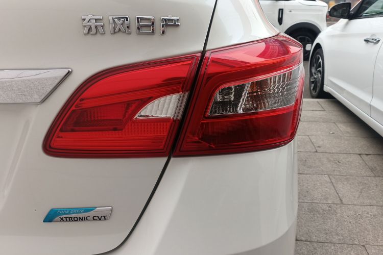 日产 轩逸 2018款 1.6XV CVT尊享版车身外观6006